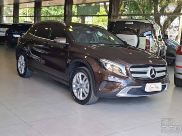 Mercedes-Benz GLA 200 Advance 1.6/1.6 TB 16V Flex Aut.