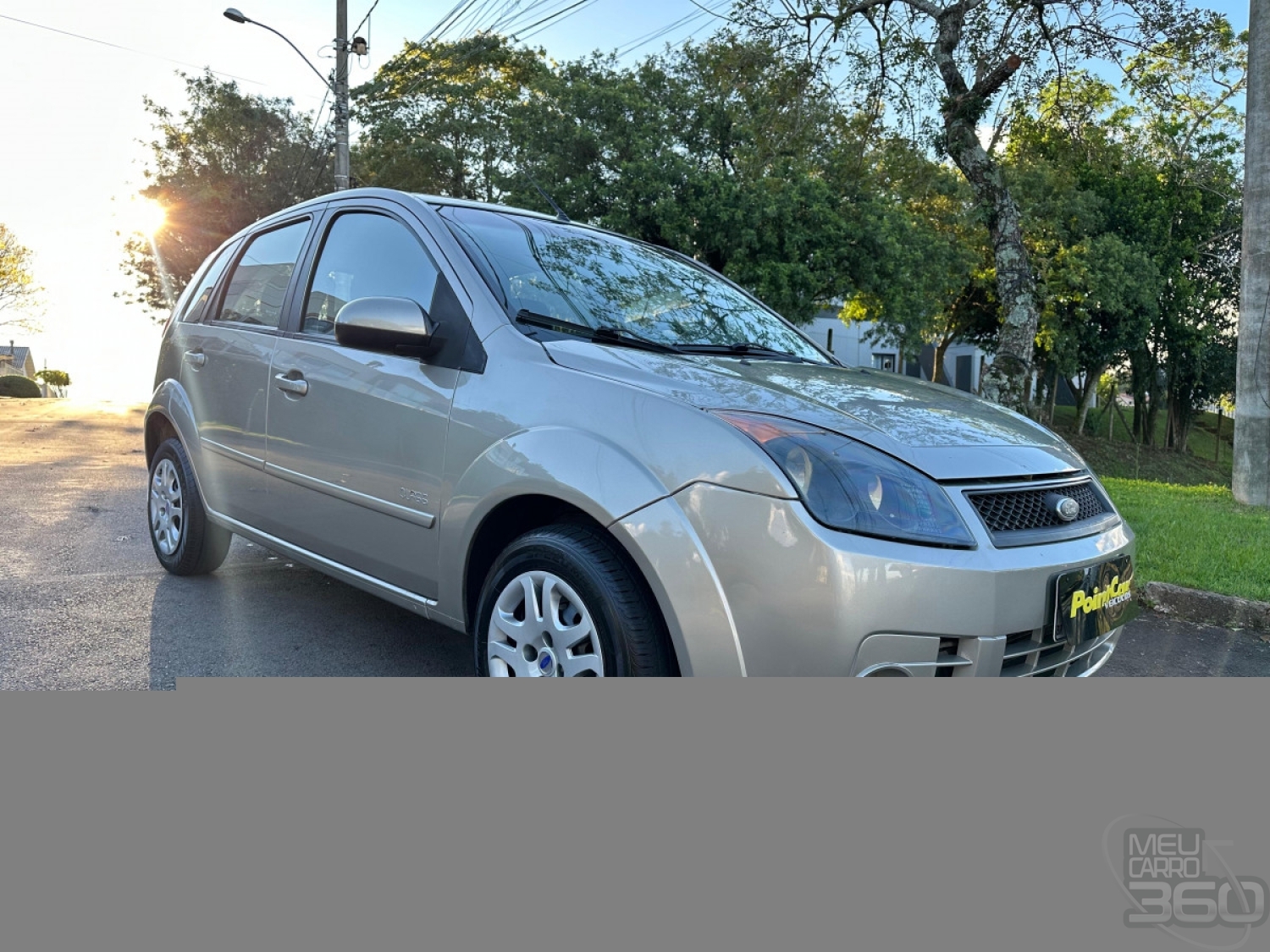 VW - VolksWagen CROSSFOX 1.6 Mi Total Flex 8V 5p